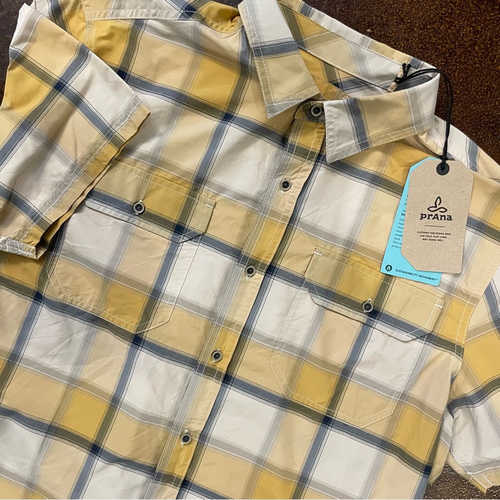 NEW PRANA Mens Short Sleeve Nylon Button Up Outdoor Shirt‎ Yellow Plaid Medium